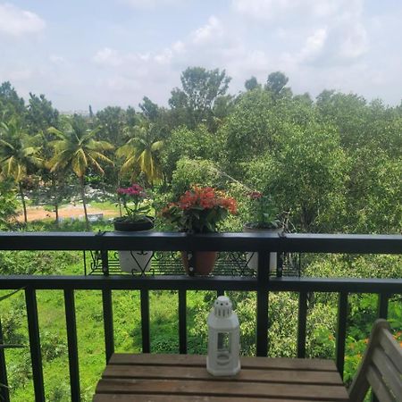 Serene Home Stay Bangalore Bagian luar foto